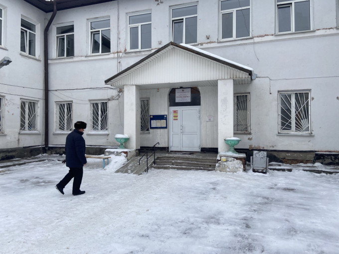 Здание поликлиники; Петрова, 30 Здание поликлиники; Петрова, 30.